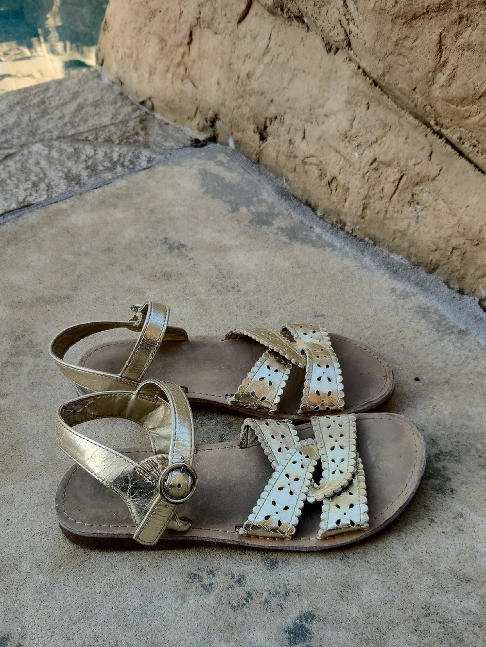 Gymboree Gold Sandals Size 1